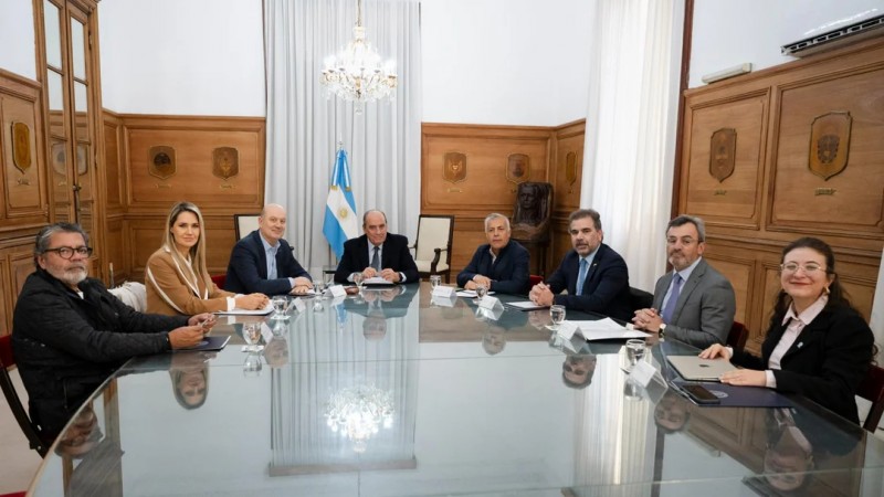 Guillermo Francos encabezó una nueva reunión del Consejo de Mayo